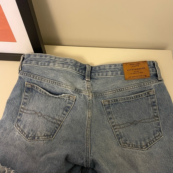 Vintage lucky brand shorts - Picture 3 of 3